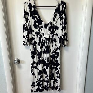 CAbi Black and White Bishop Sleeve V-Neck Dress